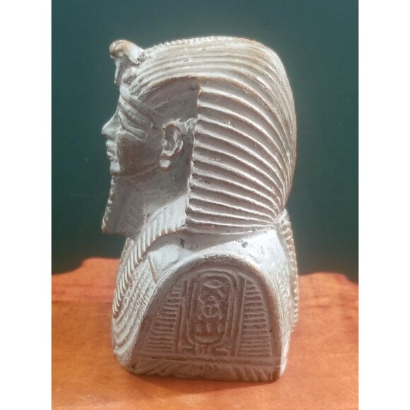Vintage Egyptian Souvenir Tutankhamun King Tut Stone Bust 3.5"x2.25"x2.25" - Picture 4 of 4